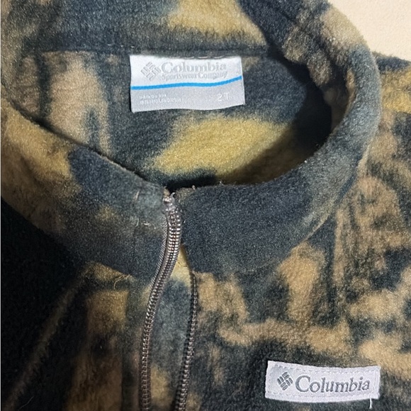 Columbia Green and Tan Fleece Jacket - Picture 2 of 3